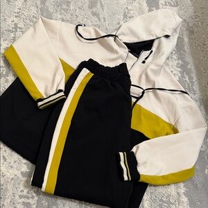 Zara Black and Yellow Hoodie